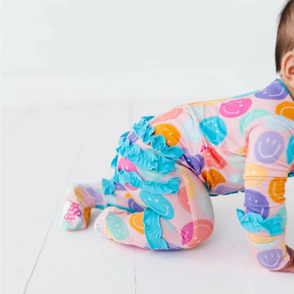 Macaron + Me Smiley Ruffle Bamboo Footie 0-3 3-6 6-9 months